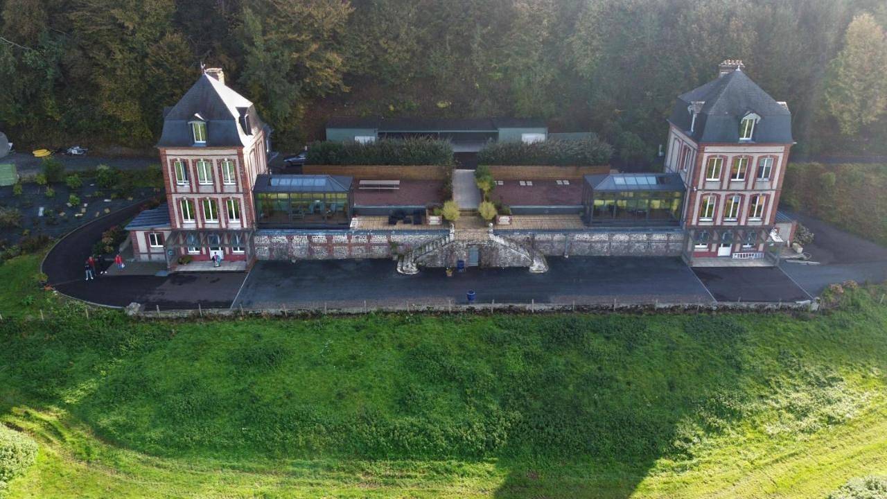 Queen Room with Sea View in Honfleur, Région de Lisieux