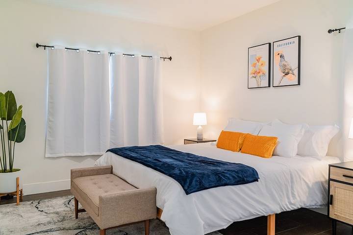 Vacation rental for 8 people in Fullerton