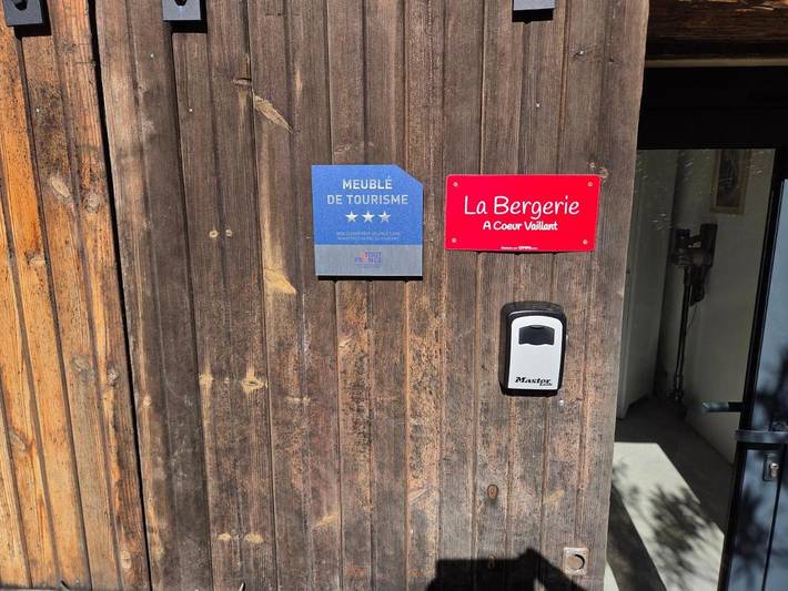 Location de vacances pour 2 personnes, avec vue et terrasse à Vailhan - 2