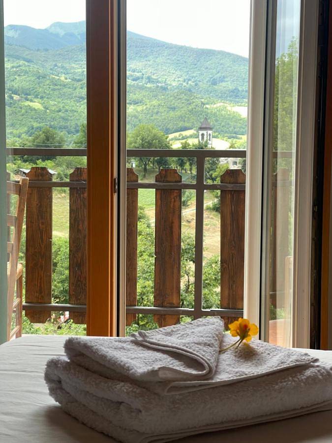 Appartamento per 2 persone, con Balcone e Terrazza nonché Giardino e Panorama a Lizzano in Belvedere