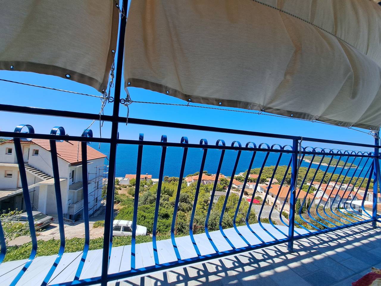 Ganze Wohnung, 3-Zimmer-Ferienwohnung mit Balkon und Meerblick Bilo, Primosten A-4662-a in Primosten, Šibenik-Knin