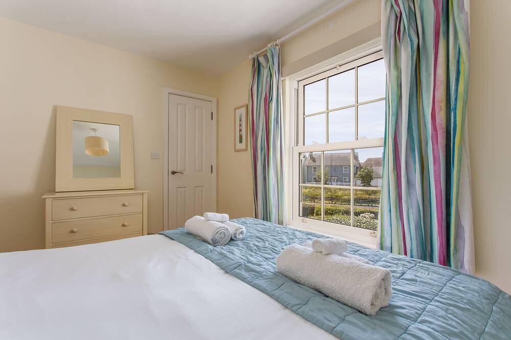 Sands End -  a cottage that sleeps 4 guests  in 2 bedrooms in Camber, East Sussex