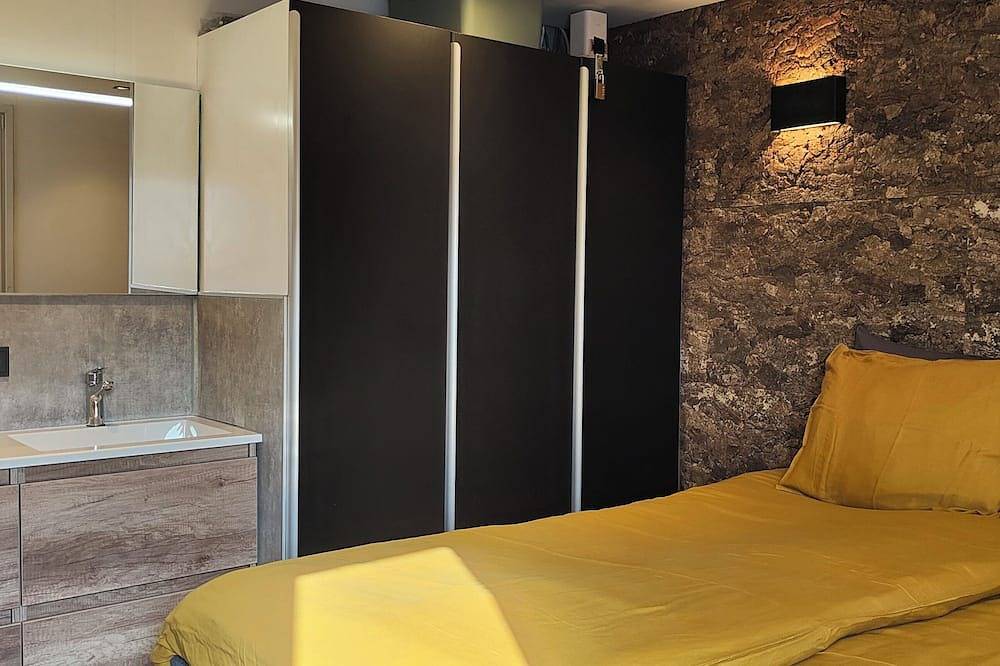 Poellodge, Hausboot mit herrlicher Terrasse und Aussicht. in Aalsmeer, Nordholland