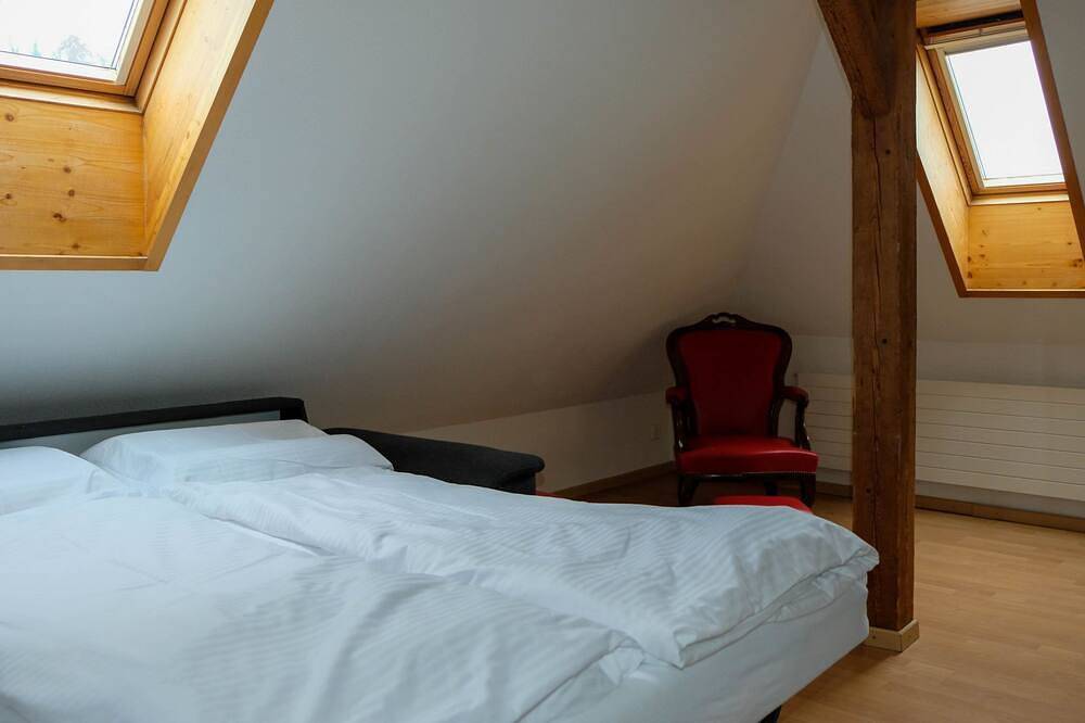 Ganze Wohnung, Spatzennest by Interhome in Spiez, Thunersee