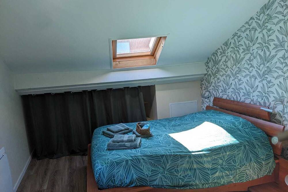 Maison spacieuse et chaleureuse au centre ville . Tout est accessible à pied. in Bourg-en-Bresse, Région de Bourg-en-Bresse