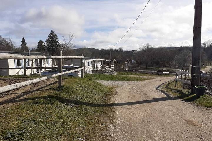 Mobil home pour 6 personnes dans Belvédère des 4 lacs - 4