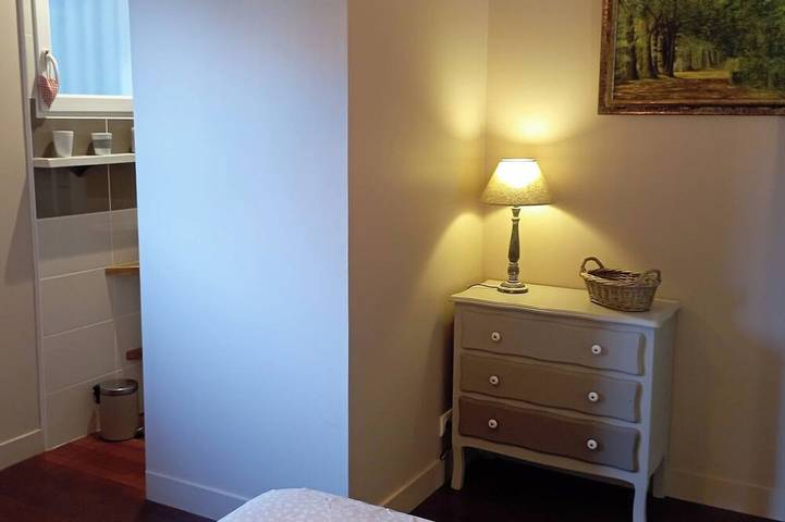 Location de vacances pour 6 personnes, avec terrasse ainsi que piscine et jardin à Cantenac - 4