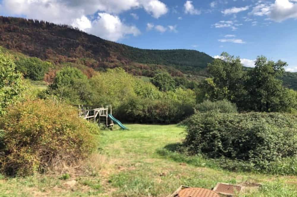 Gite Grenouille, Single-storey house in a quiet location in Avène, Lodève region