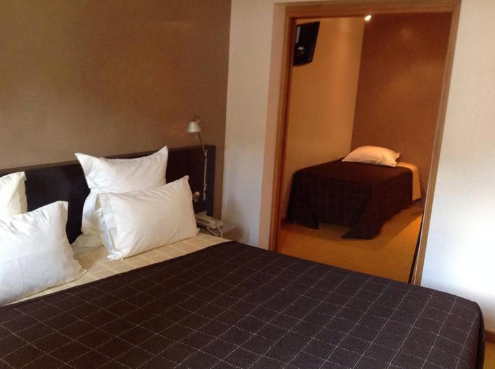 Hôtel pour 3 personnes, avec jardin et jacuzzi à Lohéac - 4