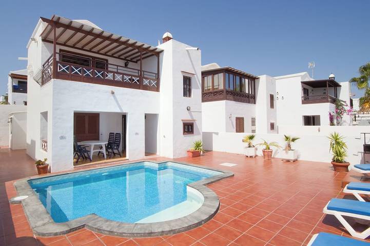 Chalet para 8 personas, con balcón - 1