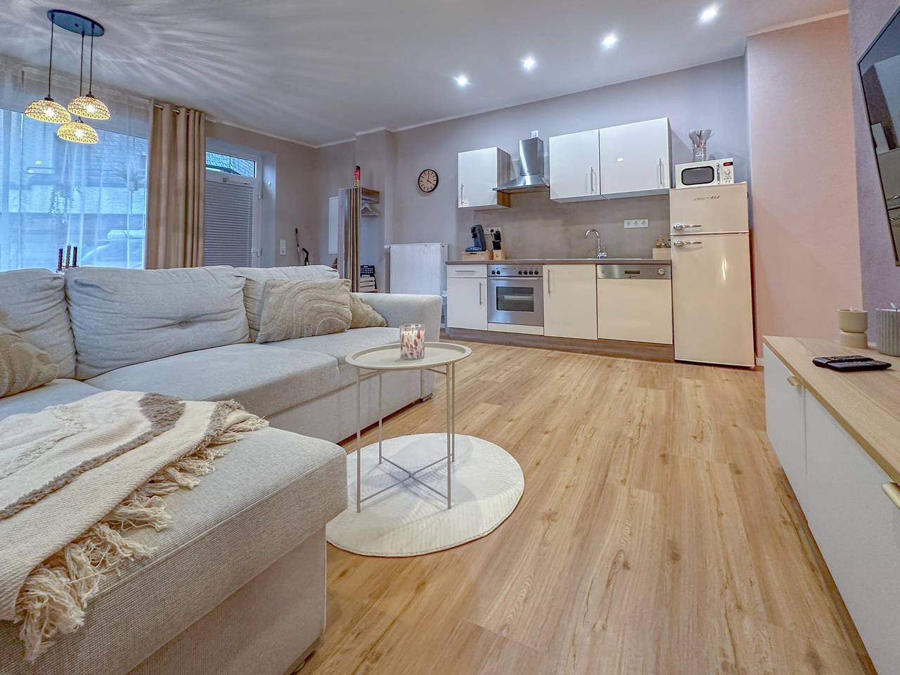 Ganze Wohnung, Sehr attraktive Wohnung im Stadtzentrum

 in Hillesheim, Vulkaneifel