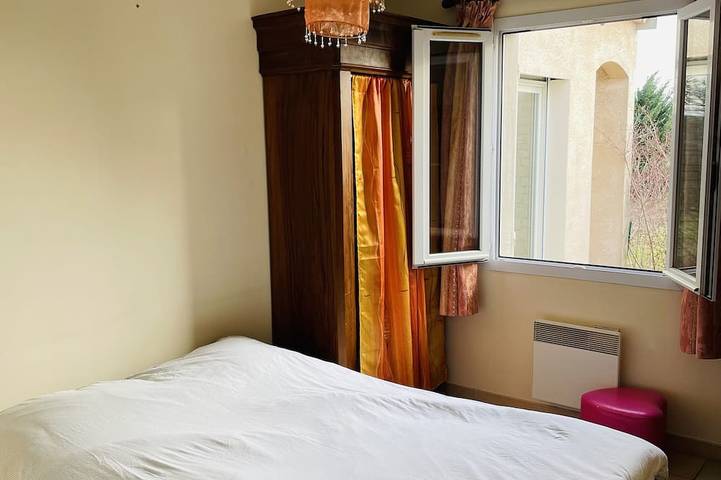 Location de vacances pour 12 personnes, avec jardin et terrasse à Sainte-Cécile-les-Vignes - 4