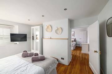 Beach House for 10 People in Bovisand, South Devon, Photo 2