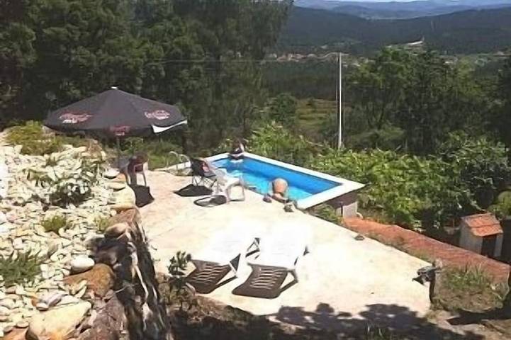 Cottage for 2 people, with balcony and garden, with pets in Portugal