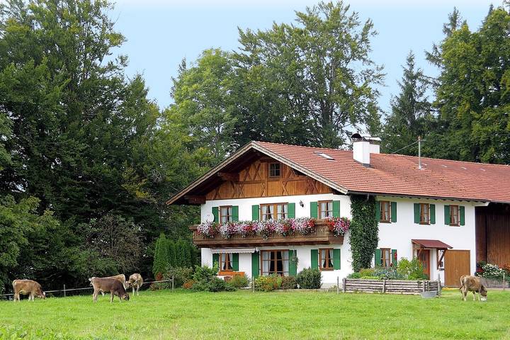 Ferienwohnung für 5 Personen, mit Balkon und Terrasse im Pfaffenwinkel
