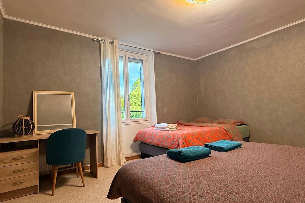 Appartement entier, Appartement premium au bord de l’Essonne : escapade élégante et calme absolu. in Villabé, Essonne