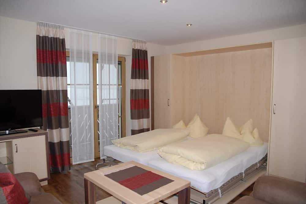 Ganze Wohnung, Gemütliche Fewo (55 m2) mit herrlicher Aussicht und Brötchenservice in Hohenwarth, Ostbayern