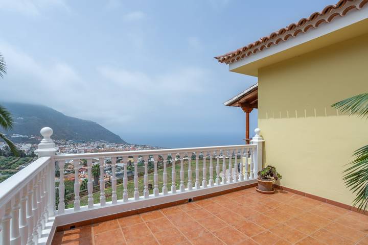 Ferienhaus 'Mocan' mit Meerblick, privater Terrasse und Wlan in Realejo Alto, Los Realejos