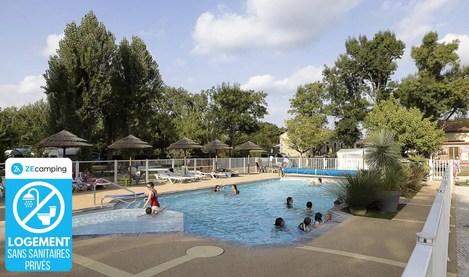 Camping 3 étoiles - Piscine  - ccbb0ig in Montpon-Ménestérol, Périgord Blanc