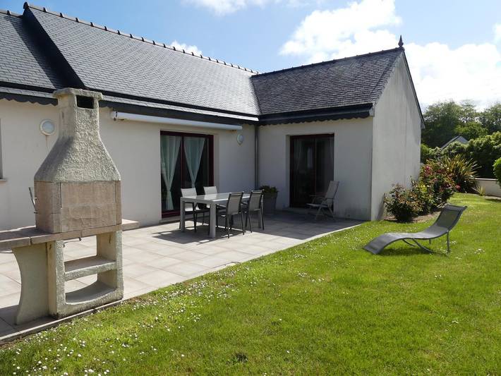 Gîte pour 6 personnes, avec jardin et terrasse, animaux acceptés dans Port Blanc (Penvénan) - 2