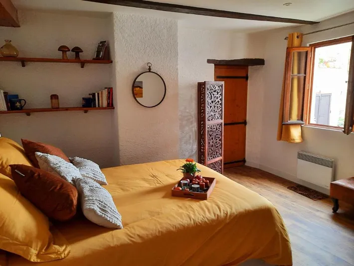 Apartamento de vacaciones para 2 personas, con jardín además de jacuzzi y piscina - 1