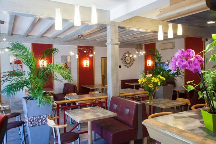 Hôtel pour 2 personnes, avec terrasse à Bèze (homonymie) - 4