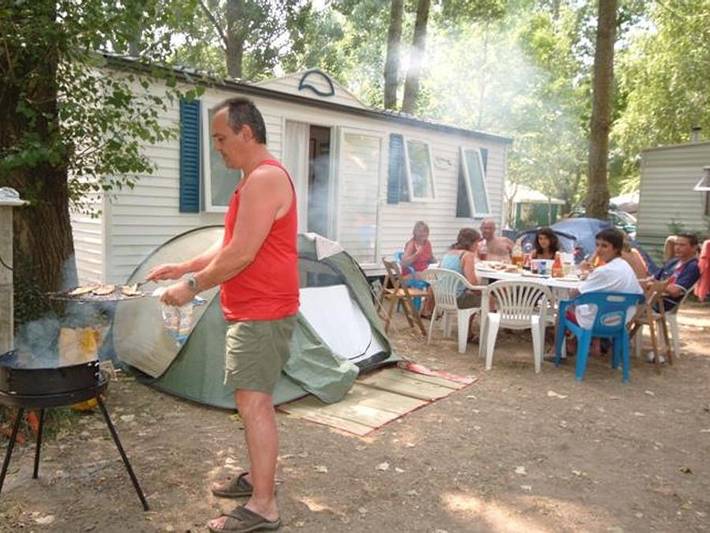 Mobil home pour 6 personnes à Millau