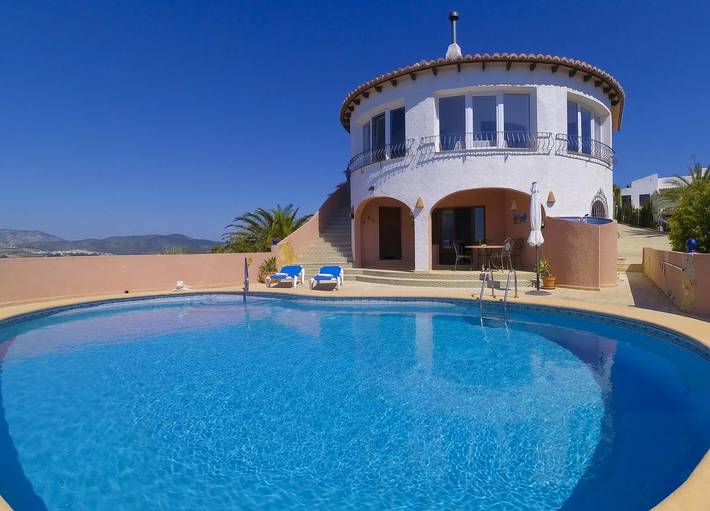 Casa rural para 6 personas, con vistas al mar además de jardín y piscina, Se admiten mascotas en Benitachell - 2