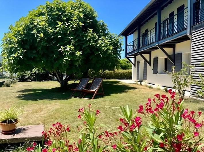 Gîte pour 6 personnes, avec terrasse et jardin à Ispoure - 2