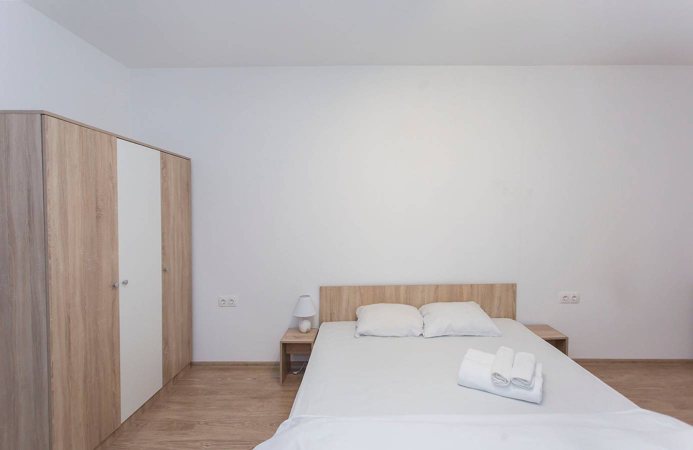 Hel lejlighed, Bright 1Bdr Apartment near Center - Free Parking in Sofia, Bulgarien