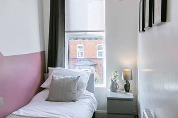 Apartment for 6 People in Exeter, Devon, Photo 1