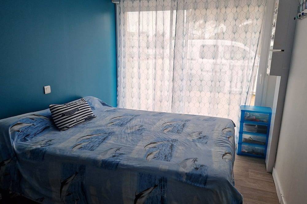 Le Petit Paradis Very spacious house with lovely garden terrace in La Brée-les-Bains, Côte de Beauté