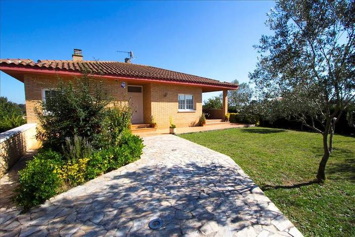 Casa rural para 10 personas, con jardín en Sils - 2