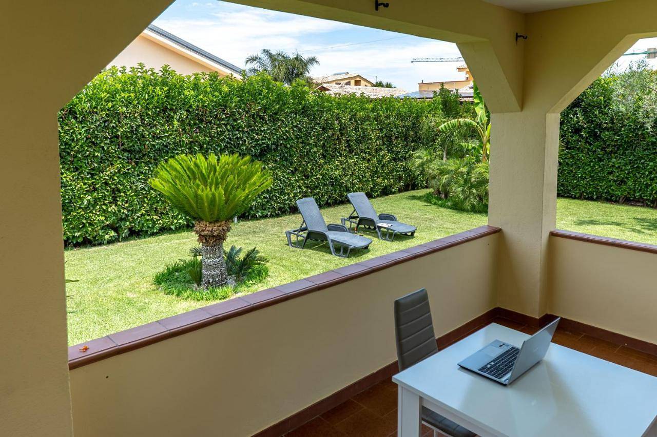 Villa Alma in Spiaggia (Campofelice di Roccella), Campofelice di Roccella