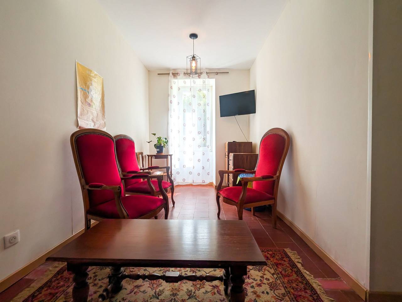 Maison de Charme en Berry avec Jardin et Wifi, Proche Vignobles in Reuilly, Région d'Issoudun