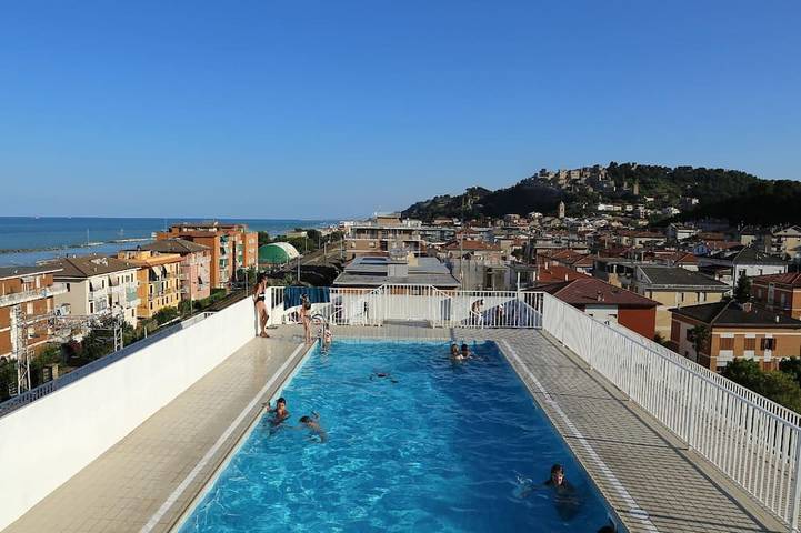 Holiday apartment for 4 people, with balcony and pool - 1