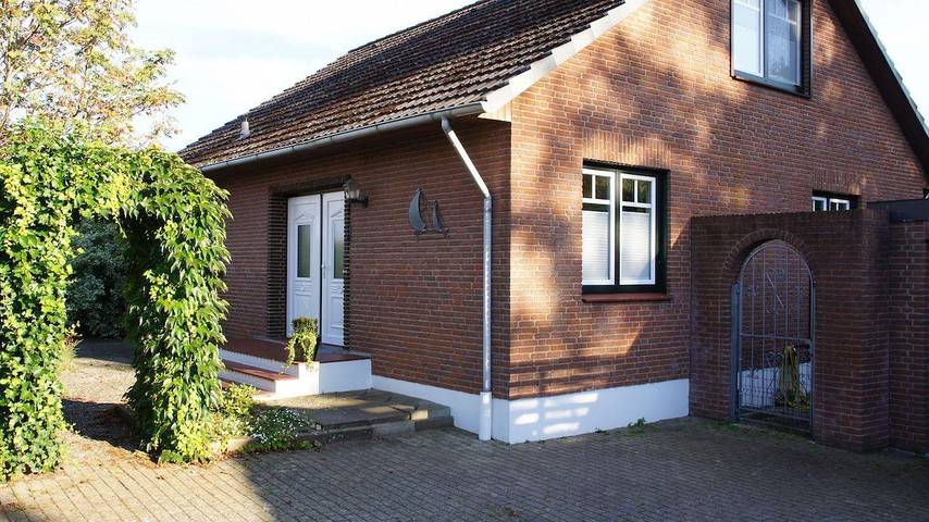 Ferienhaus für 6 Personen, mit Balkon und Terrasse sowie Garten und Sauna in Schlei