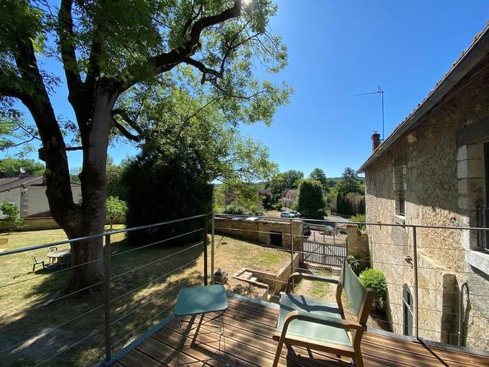 Location de vacances pour 7 personnes, avec vue et jardin à Agonac - 3