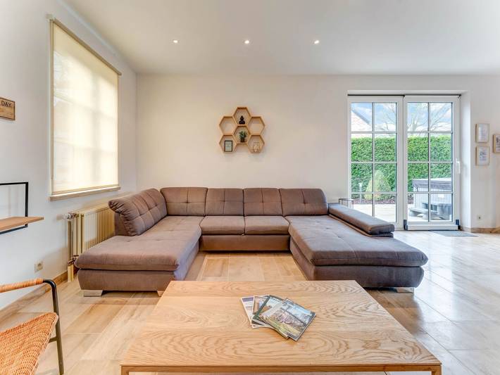 Ferienhaus für 8 Personen, mit Terrasse und Sauna sowie Whirlpool und Garten in Limburg (Belgien) - 2