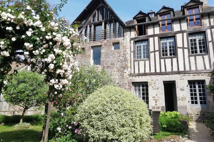Location de vacances pour 4 personnes, avec Jardin à Lanvallay