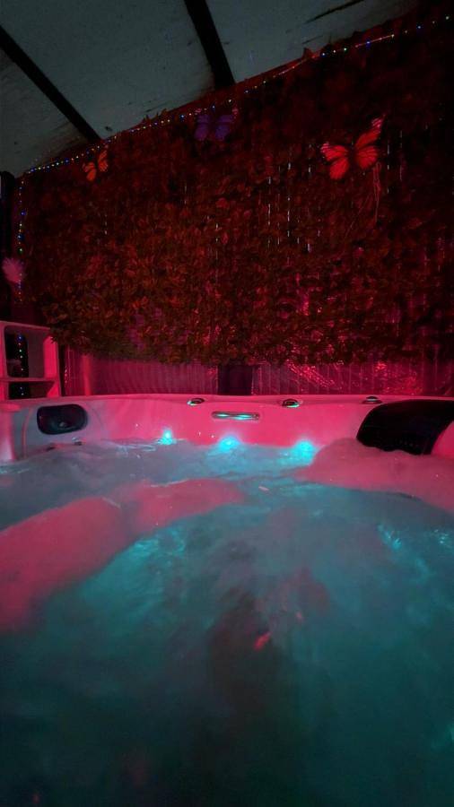 Maison avec jacuzzi in Le Fief-Sauvin, Montrevault-sur-Èvre