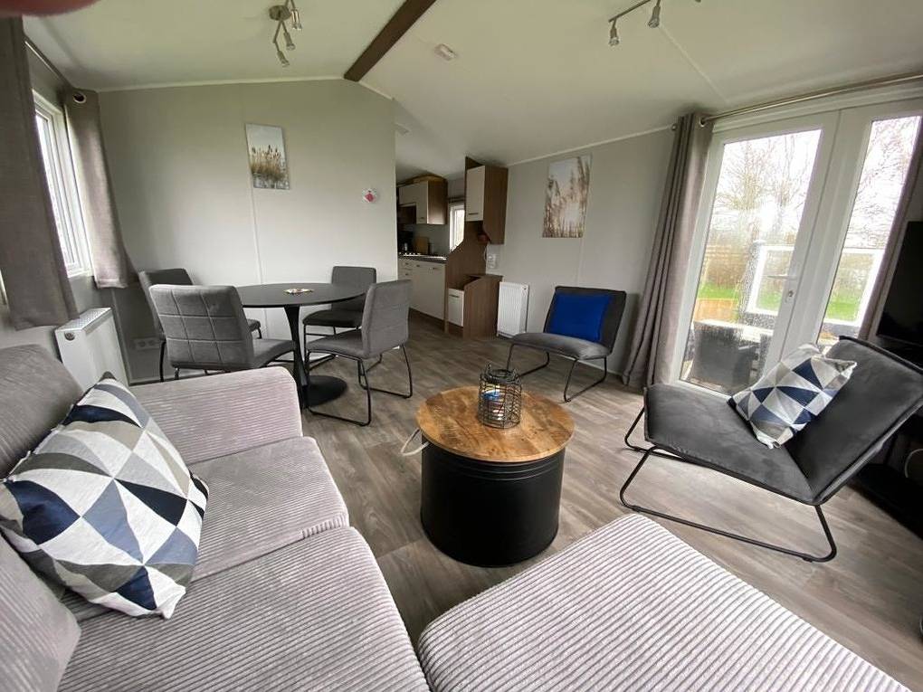 Traumlage neues Ferienhaus Nr.45 Meerblick und Meerlage, eingezäunt u.Windfang in Wieringen, Ijsselmeer