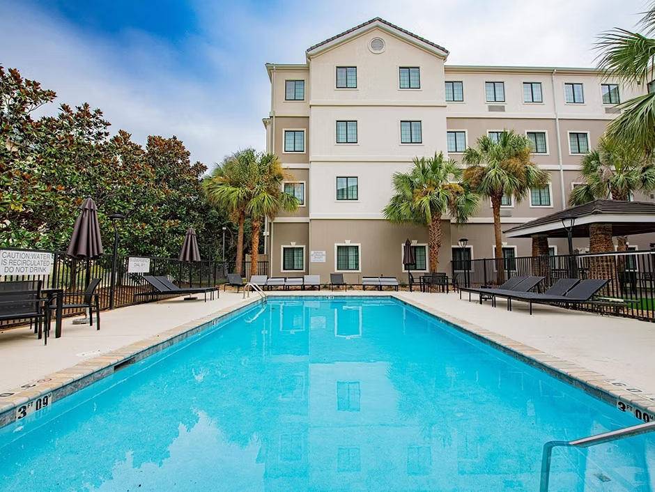 Hotel für 2 Personen mit Pool in Lafayette, Lafayette Parish