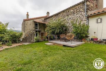 Gîte pour 2 personnes, avec jardin à Saint-Floret