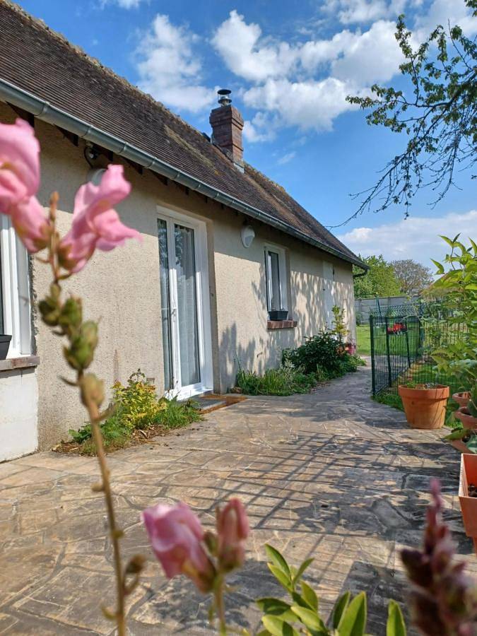 Location de vacances pour 4 personnes, avec vue et jardin dans Saint-Ouen-du-Tilleul - 2