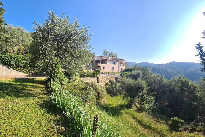 Villa pour 8 personnes, avec jardin
