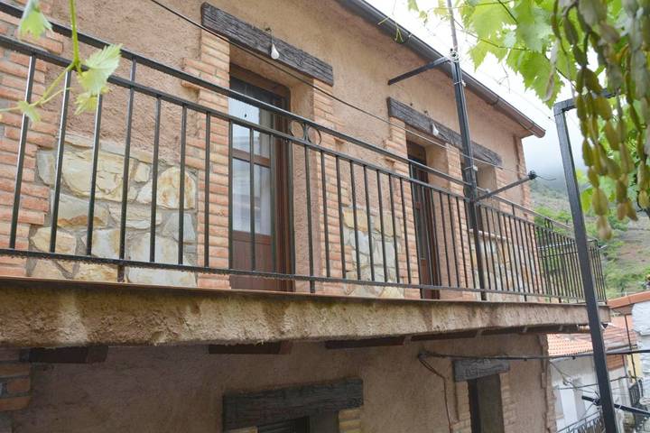 Casa rural para 6 personas, con Balcón y Terraza además de Jardín y Vistas en Extremadura - 3