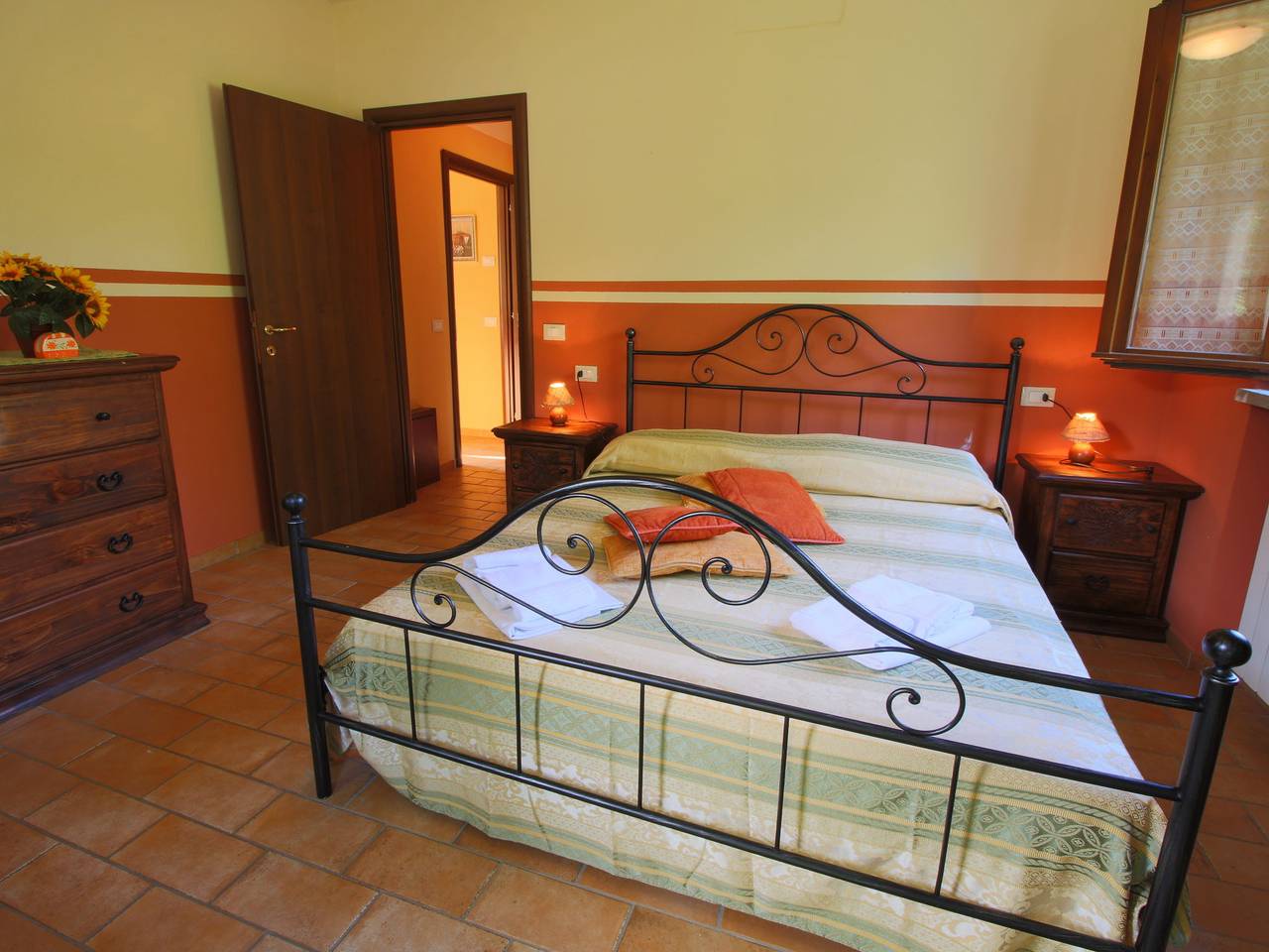Apartment in Marche with Pool and Mountain Views in Apecchio, Valle del Metauro