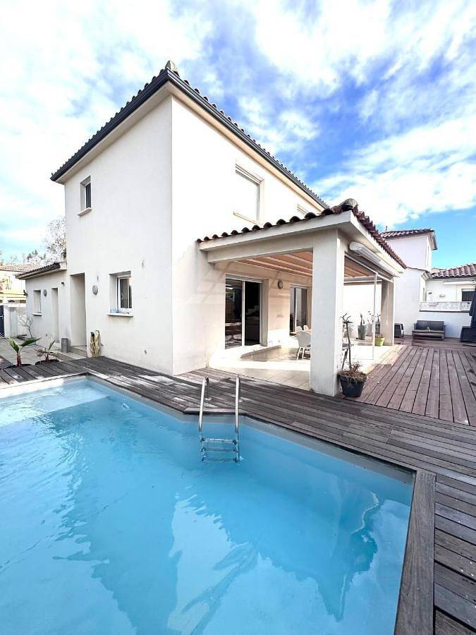 Villa pour 6 personnes, avec piscine et jardin au Le Grau-du-Roi
