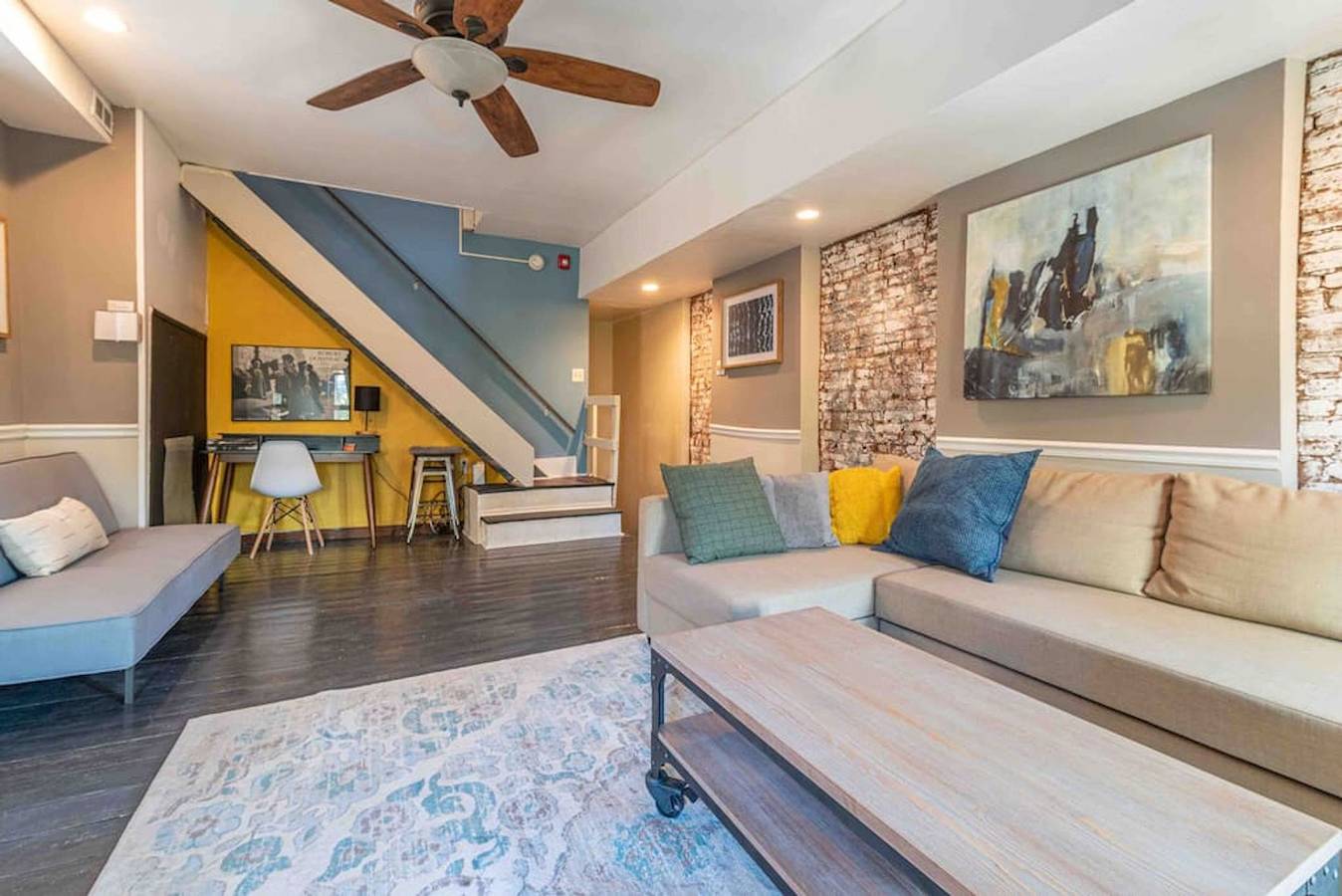 Apartamento entero, 1918 Duplex with Character City Center in Filadelfia, Pensilvania